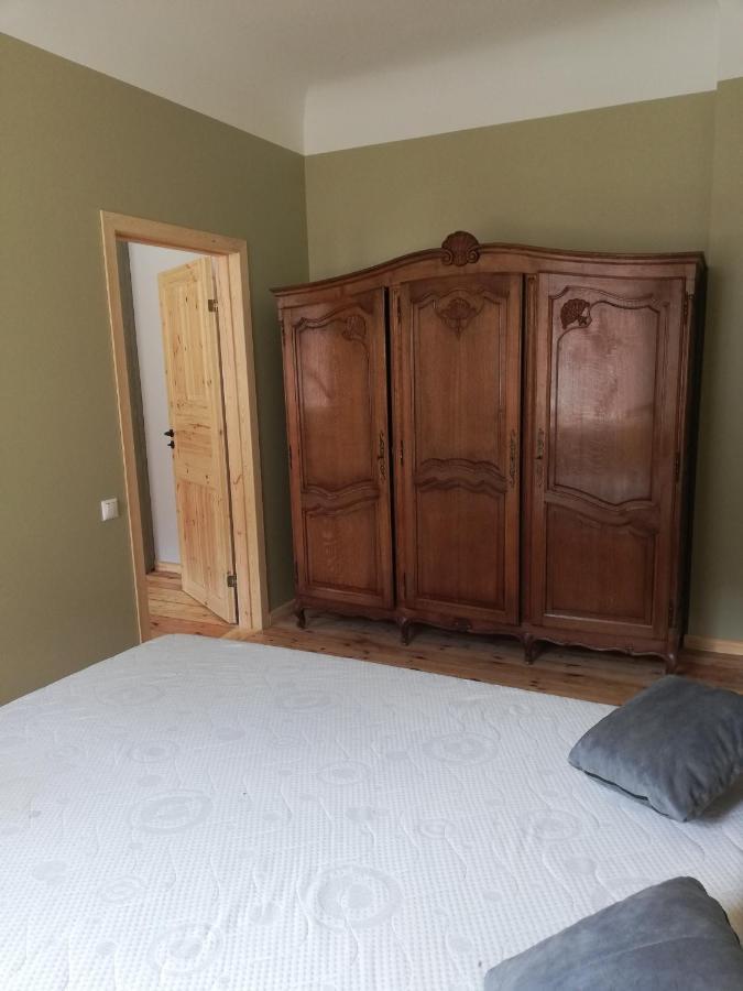 Historic Apartment With Wooden Floors In The Hearth Of Old-Town 리가 외부 사진